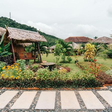 Bambu Getaway Apartamento Kuah Exterior foto