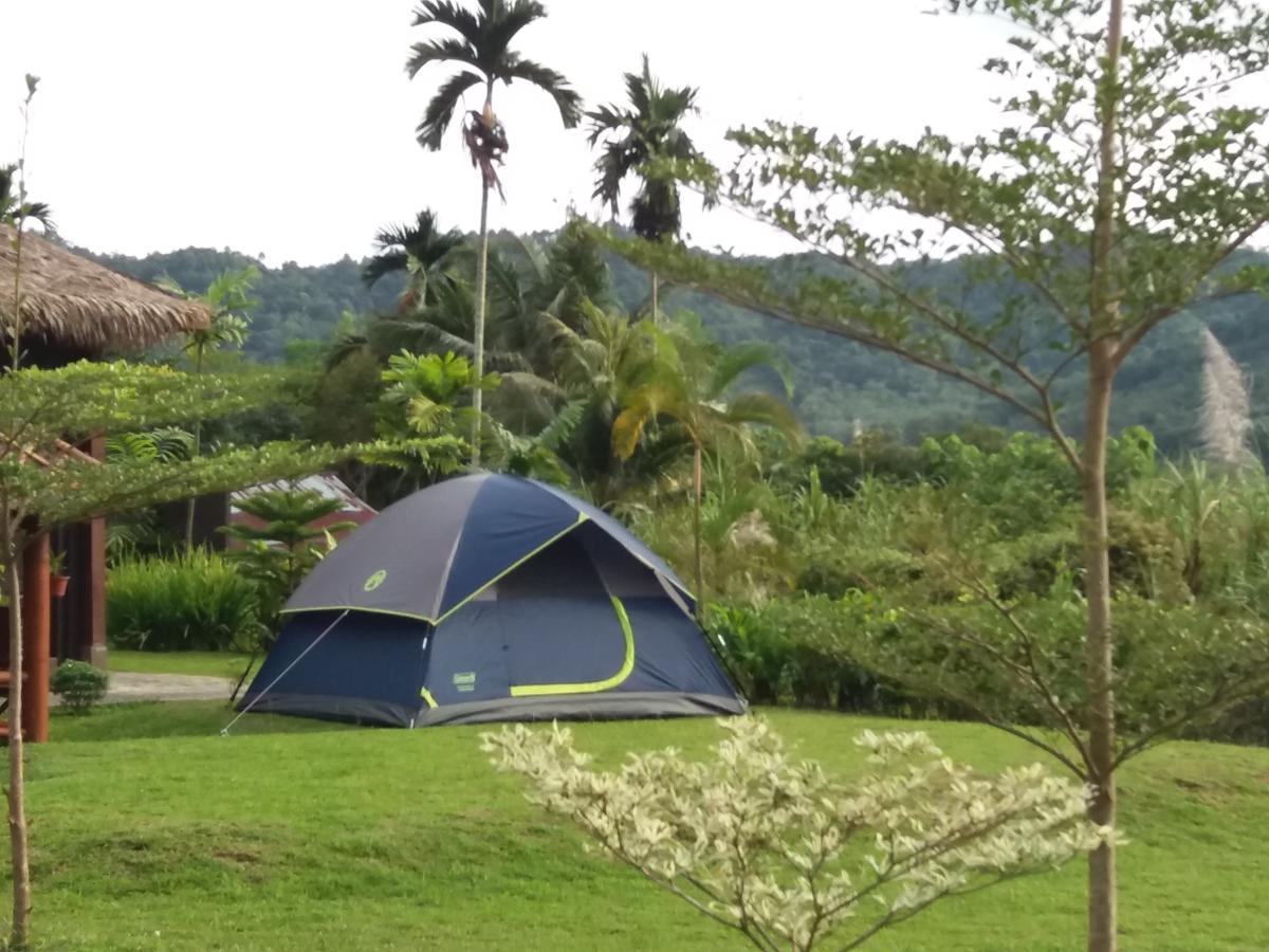 Bambu Getaway Apartamento Kuah Exterior foto